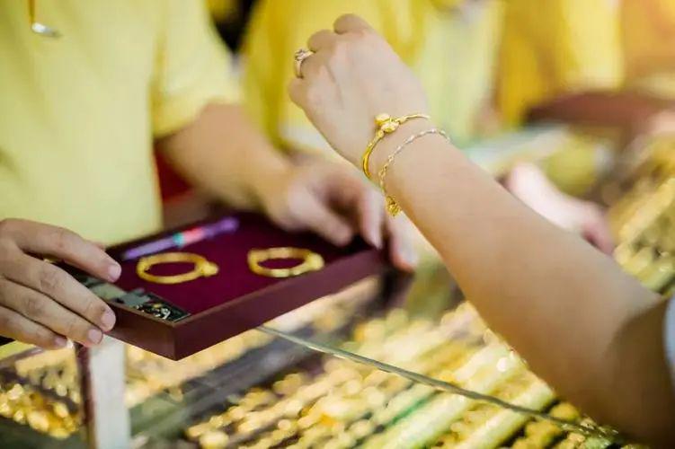 1280X1280 1280X1280.jpg